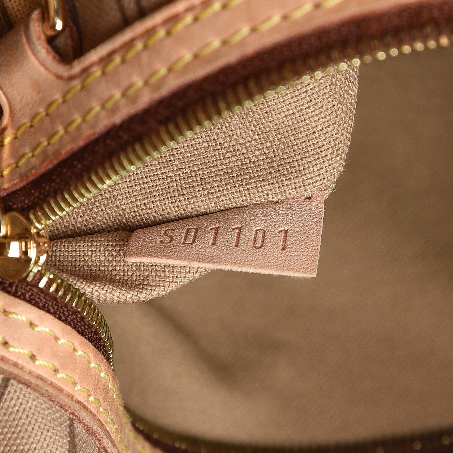 Louis Vuitton Monogram Delightful MM 7 of 15