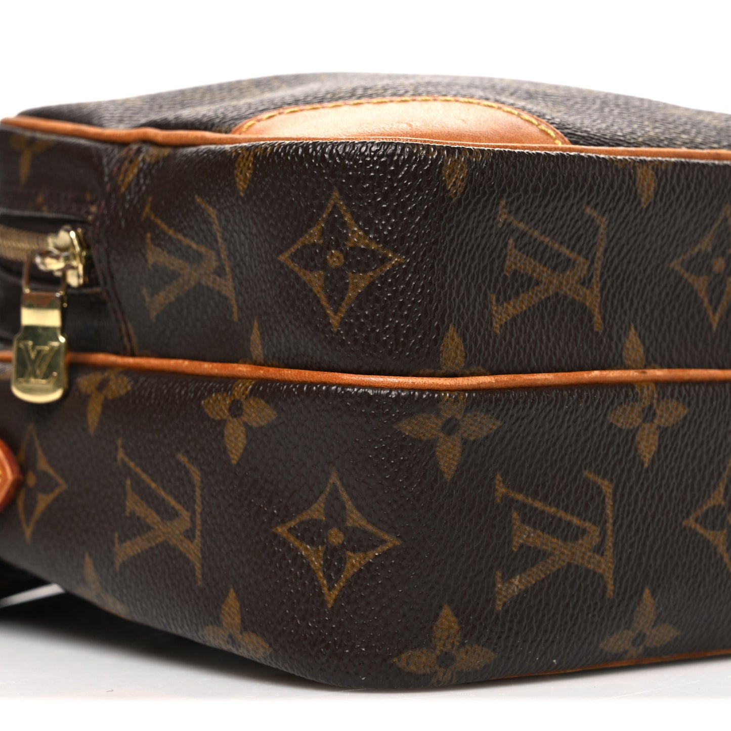 Monogram Amazone