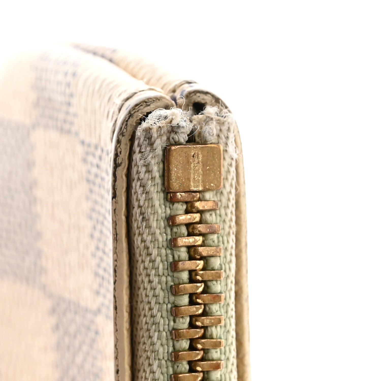 Louis Vuitton Damier Azur Key Pouch 9 of 11