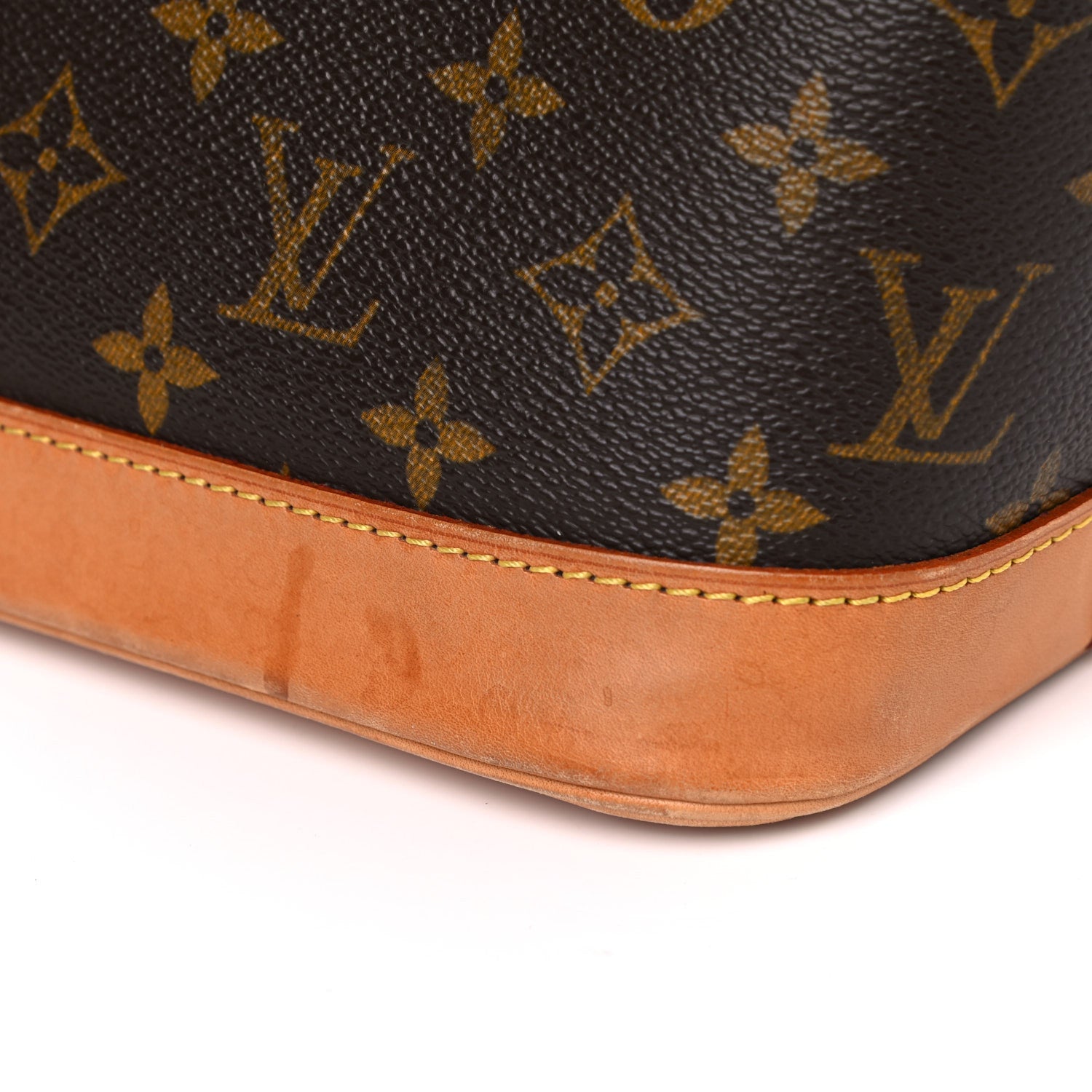 Louis Vuitton Monogram Alma MM 14 of 18