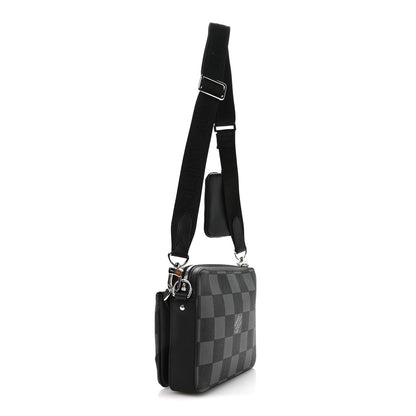 Louis Vuitton Damier Graphite 3D Trio Messenger 3 of 10