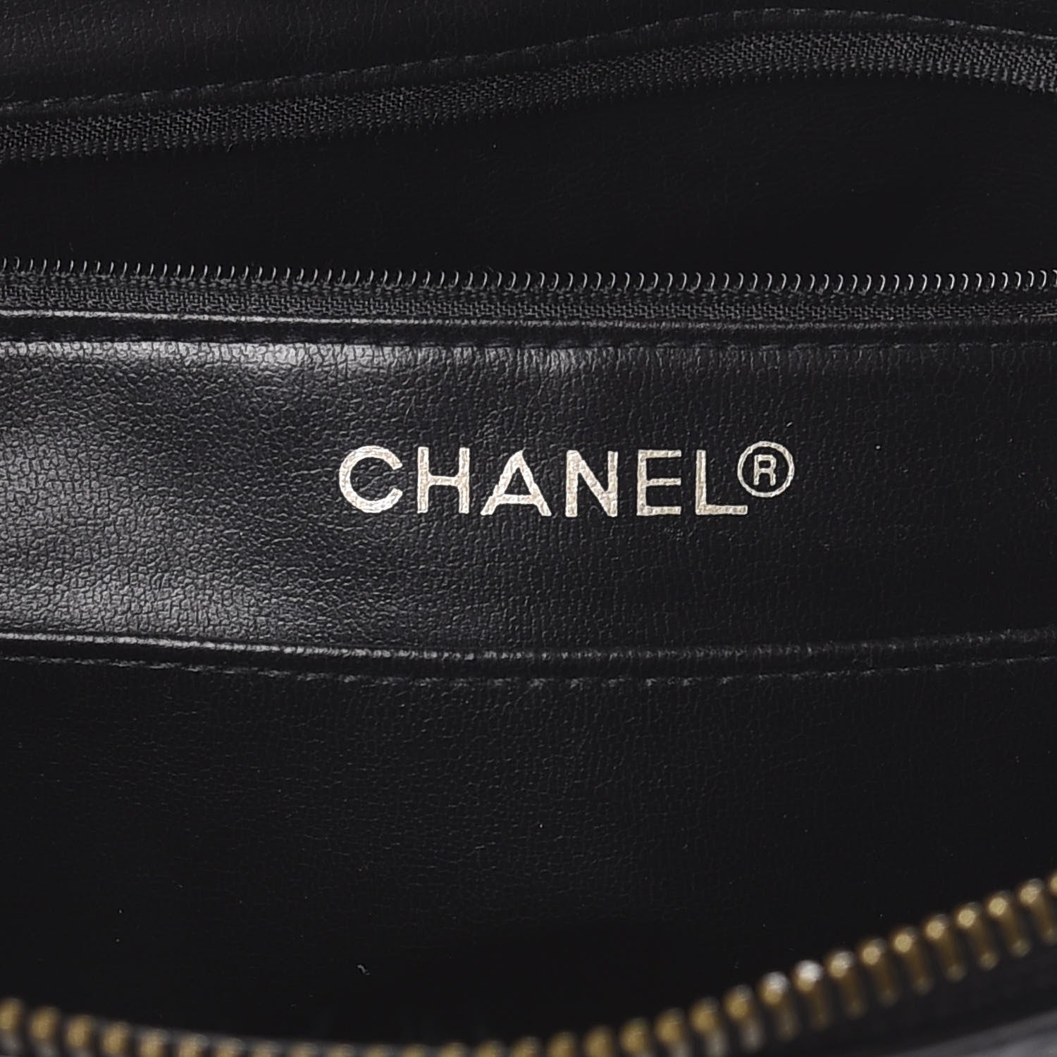 Chanel Patent Quilted Shoulder Bag Black 8 of 9