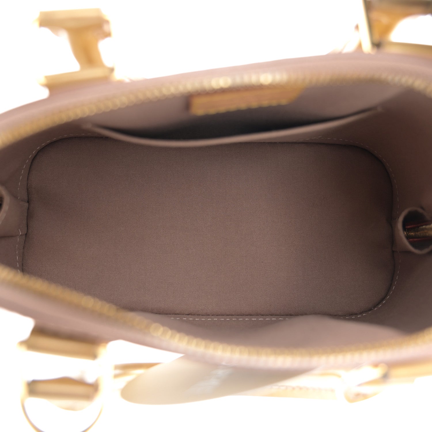 Louis Vuitton Vernis Alma BB Beige Poudre 5 of 9