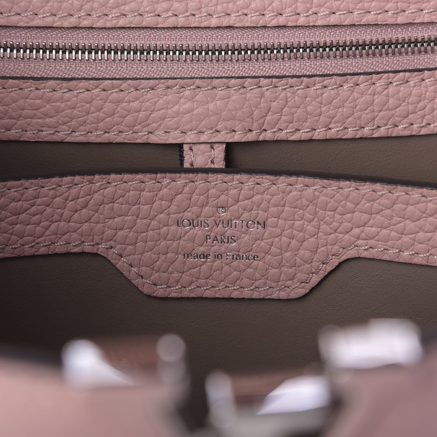 Louis Vuitton Taurillon Capucines PM Magnolia 8 of 8