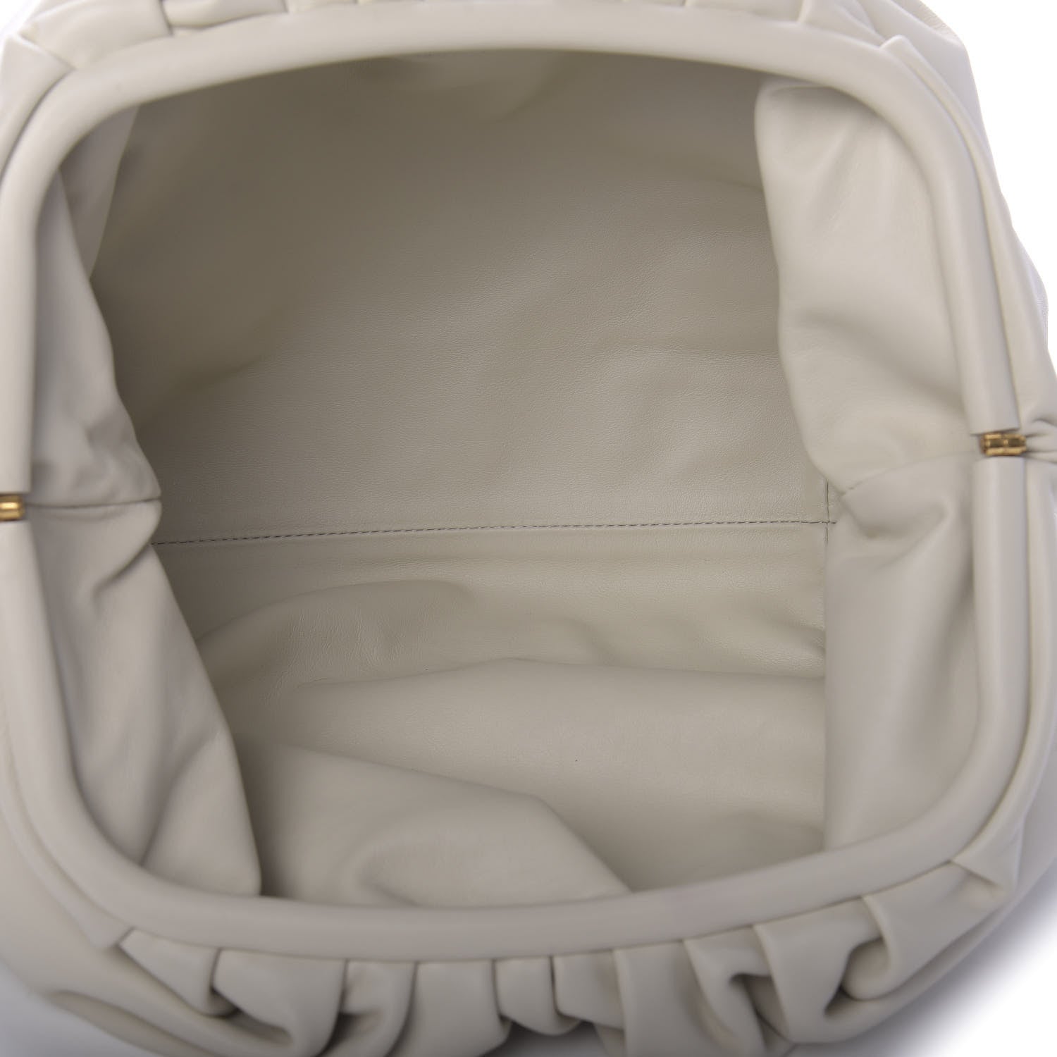 Bottega Veneta Smooth Butter Calf The Pouch Oversized Clutch Plaster 4 of 8