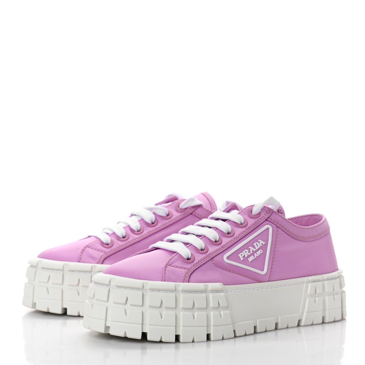 Re-Nylon Gabardine Triangle Logo Double Wheel 50mm Sneakers 38 Primula