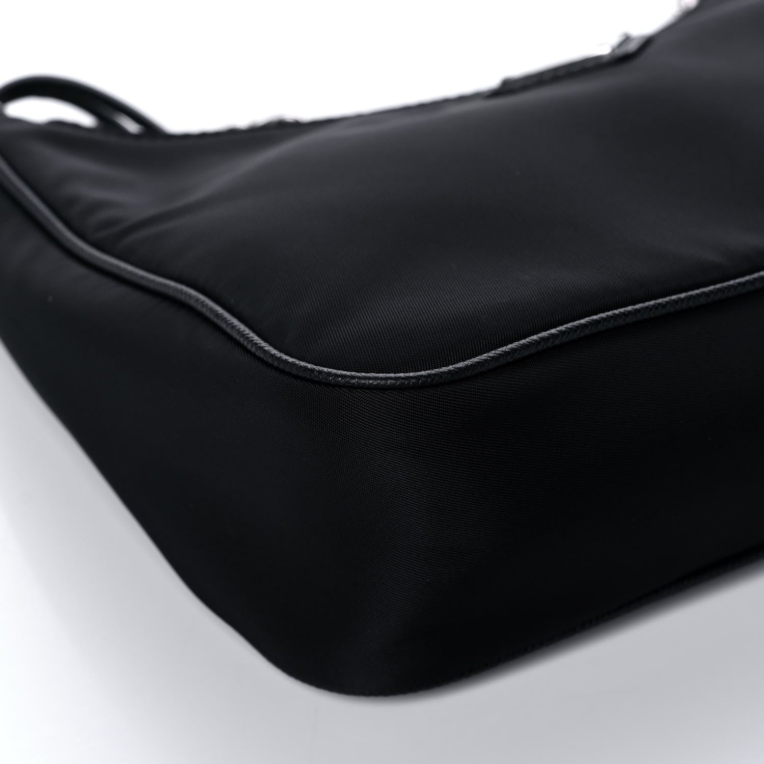 Prada Nylon Re-Edition 2005 Shoulder Bag Black 10 of 11