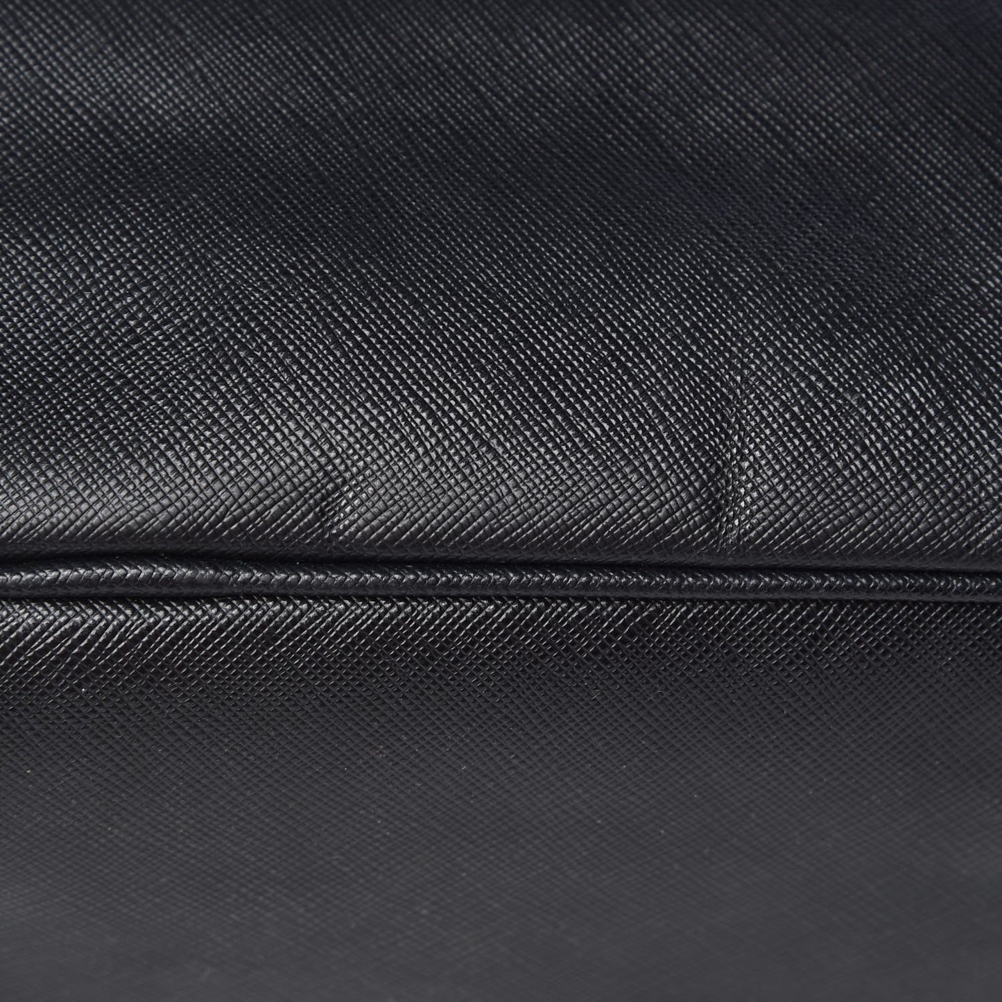 Saffiano Large Galleria Double Zip Tote Black