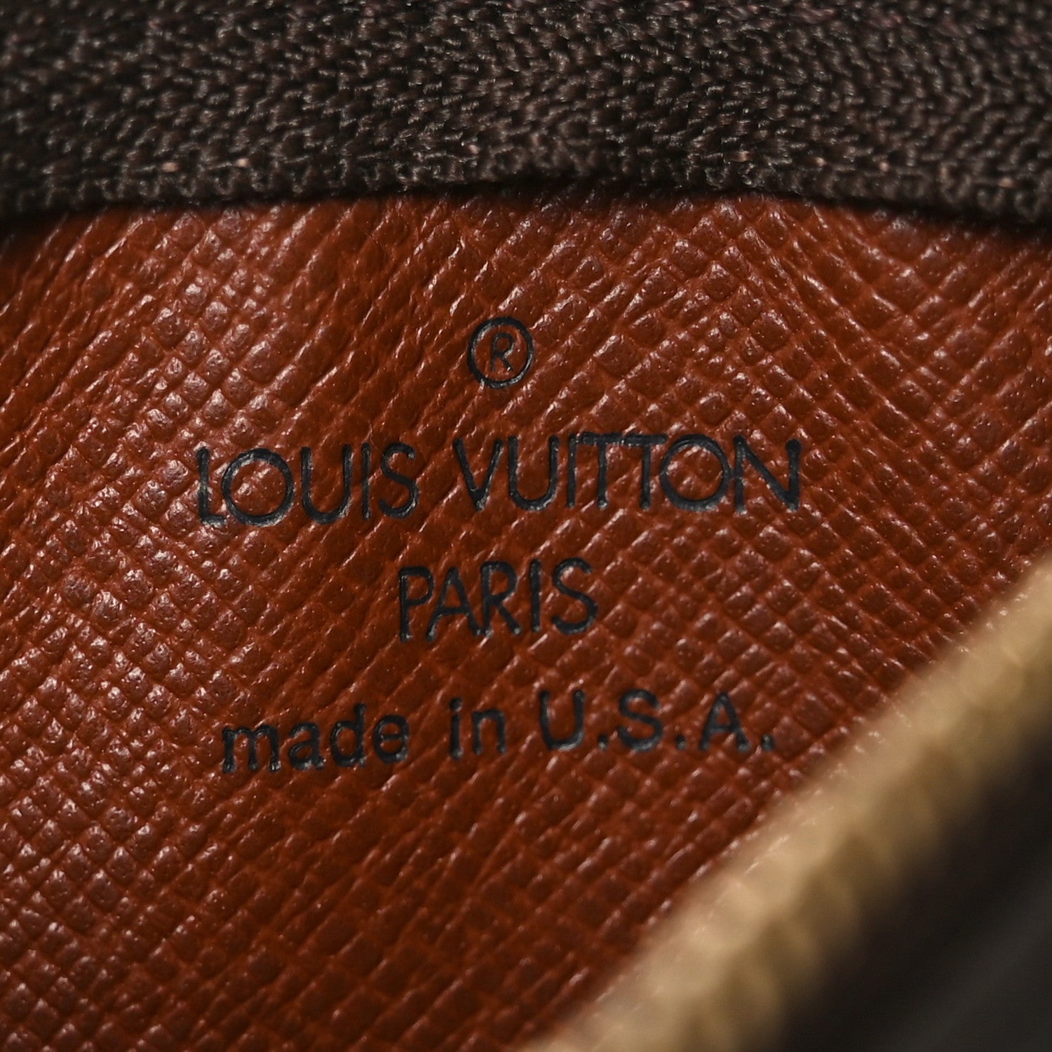 Louis Vuitton Monogram Key Pouch 6 of 7