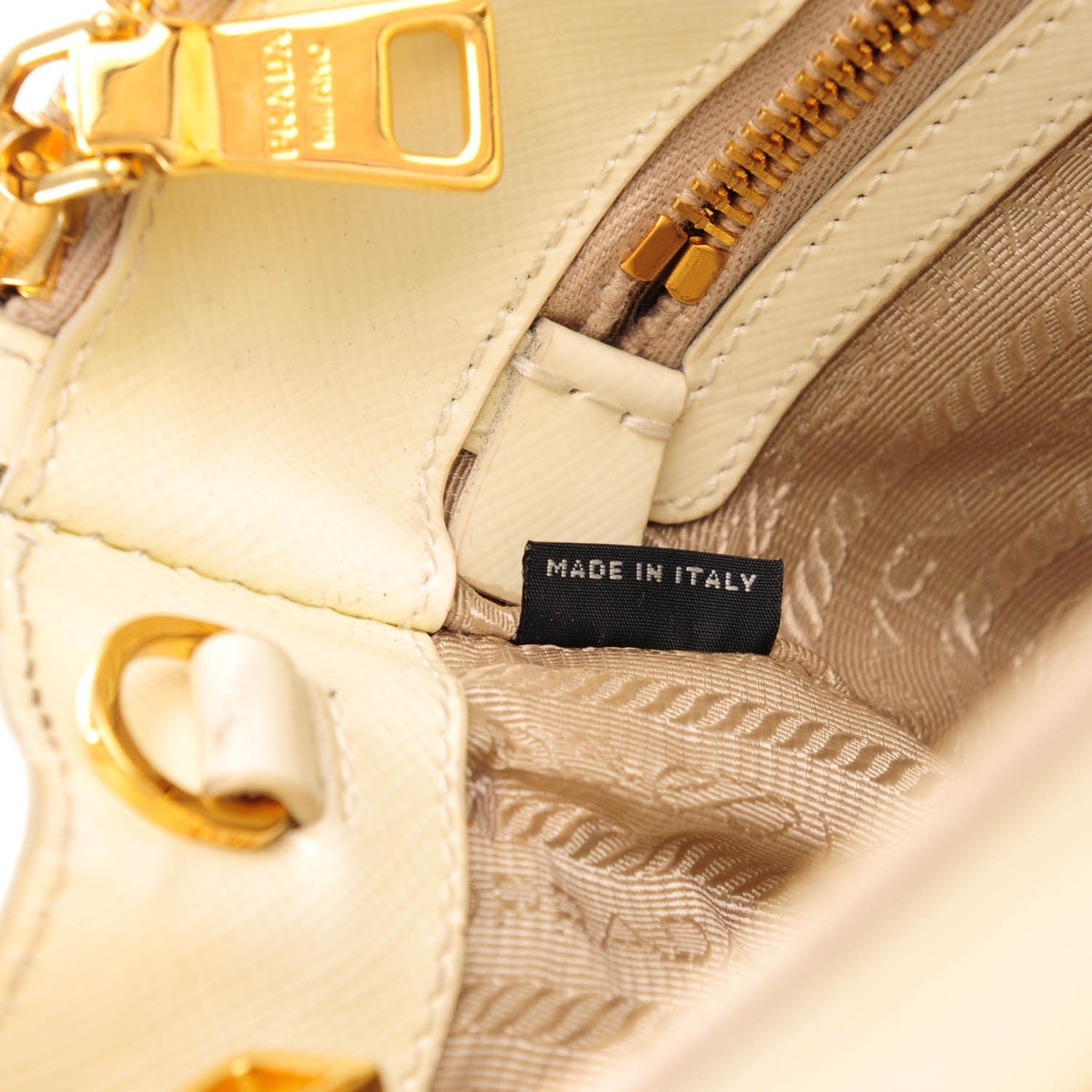 Prada Saffiano Vernice Mini Galleria Double Zip Tote Bianco 7 of 8