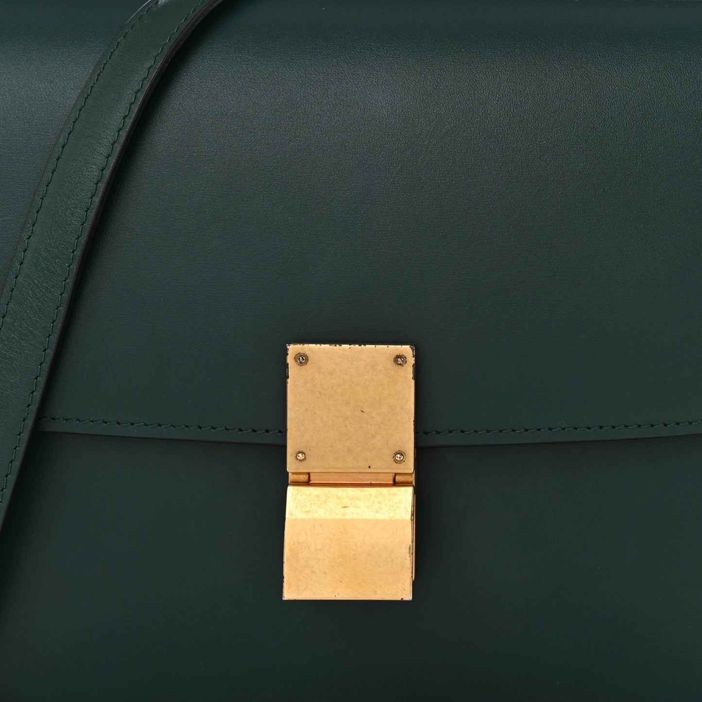 Box Calfskin Medium Classic Box Flap Bag Amazone