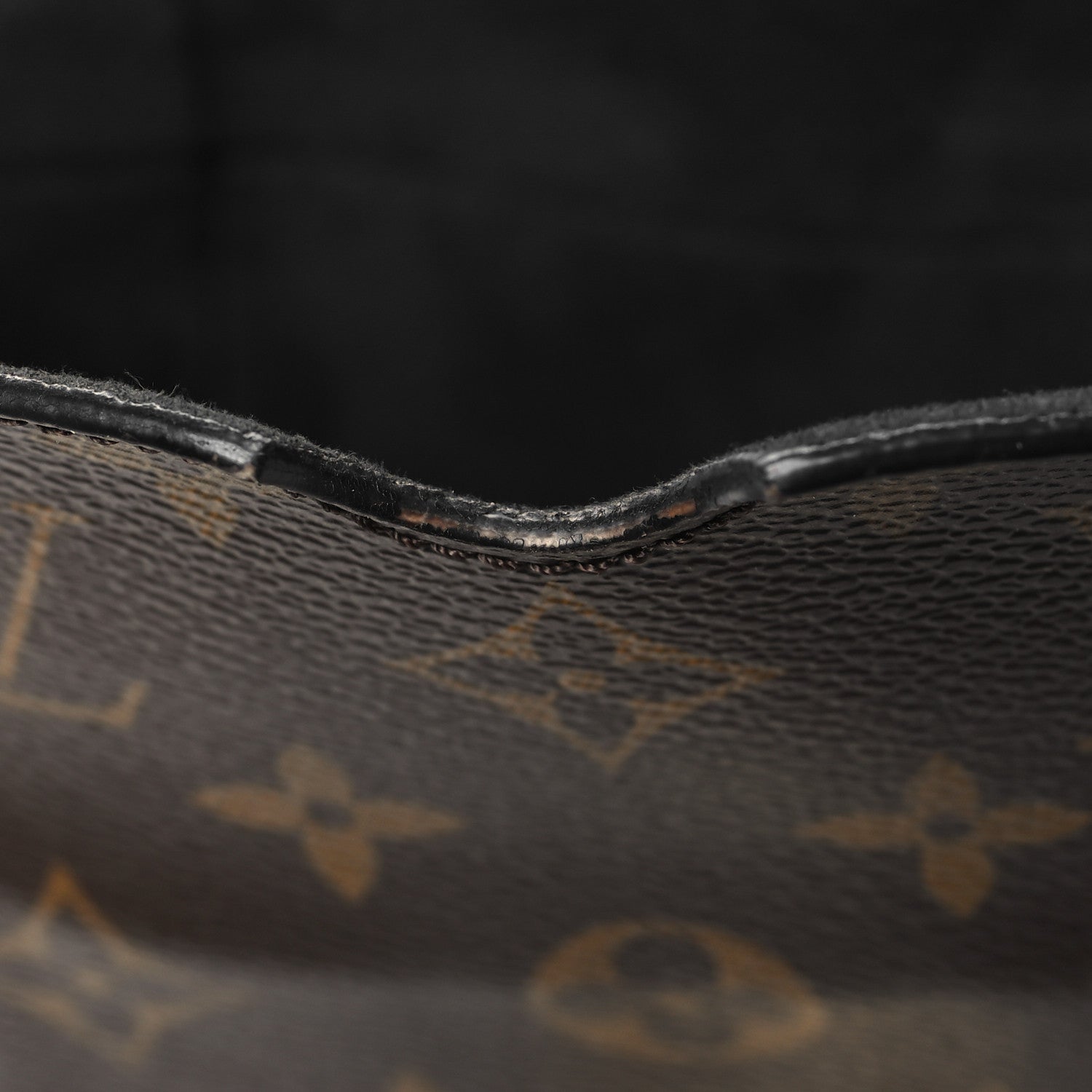 Louis Vuitton Reverse Monogram Bento Box 10 of 10