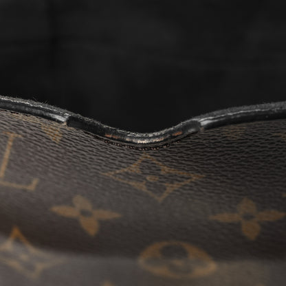 Louis Vuitton Reverse Monogram Bento Box 10 of 10