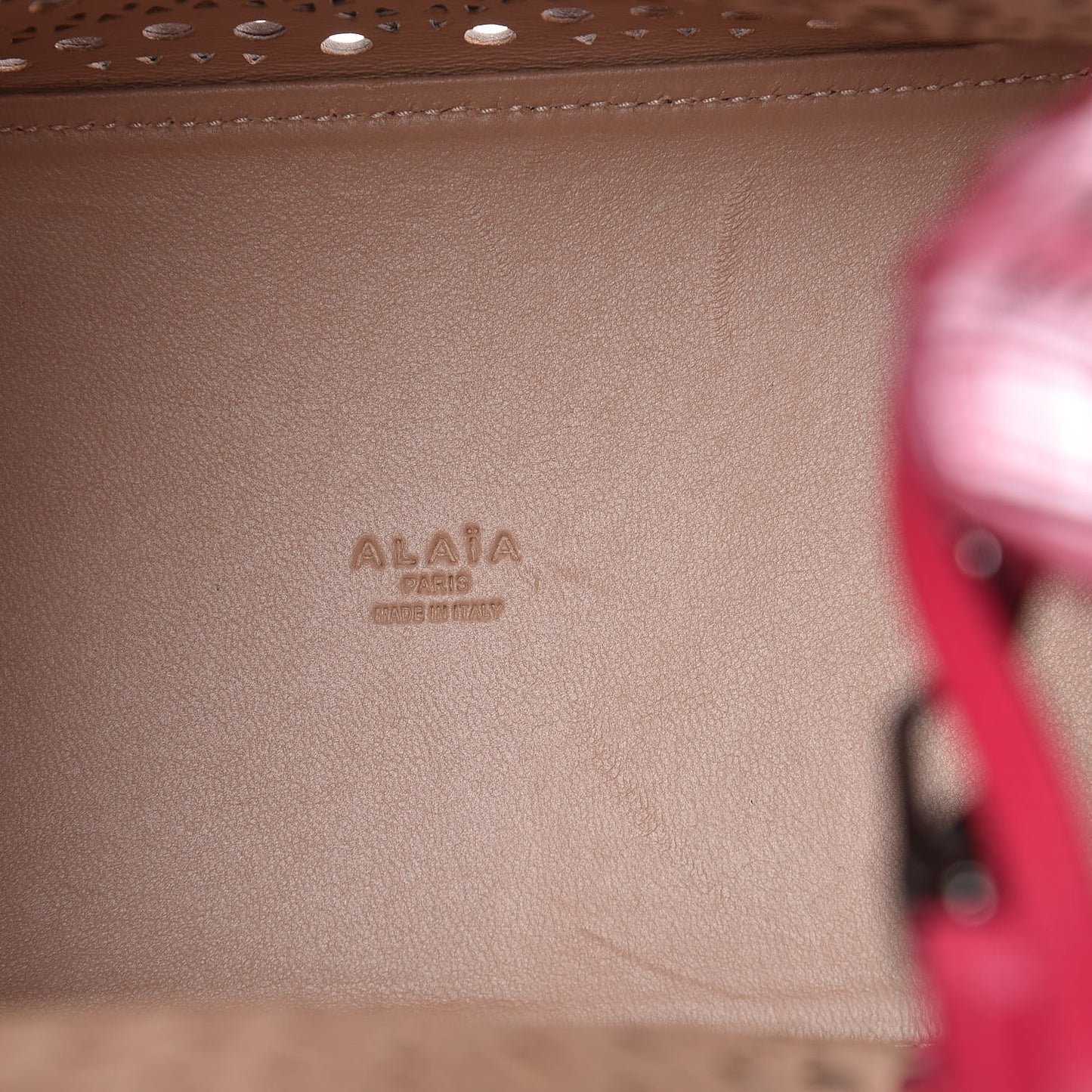 Calfskin Vienne Wave Mina 25 Bag Framboise