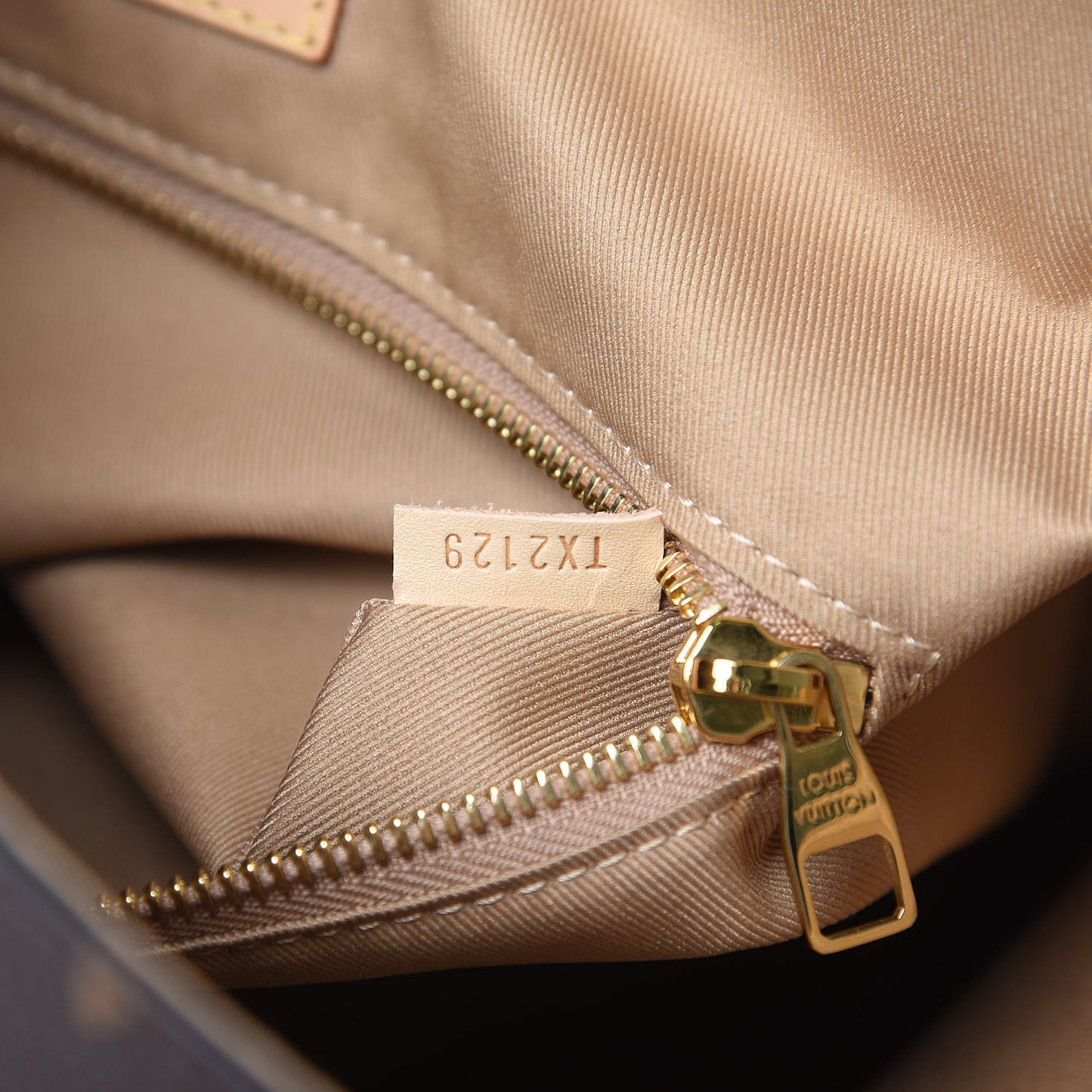 Monogram Graceful PM