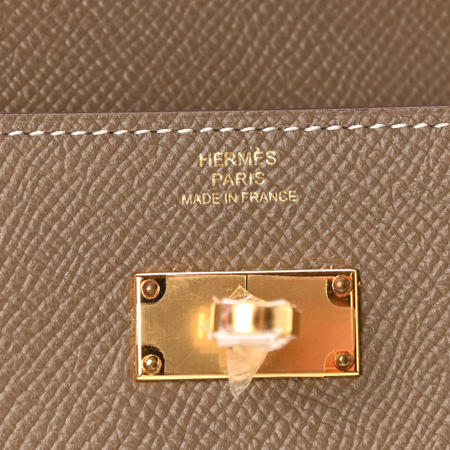 Epsom Kelly Longue Wallet Etoupe