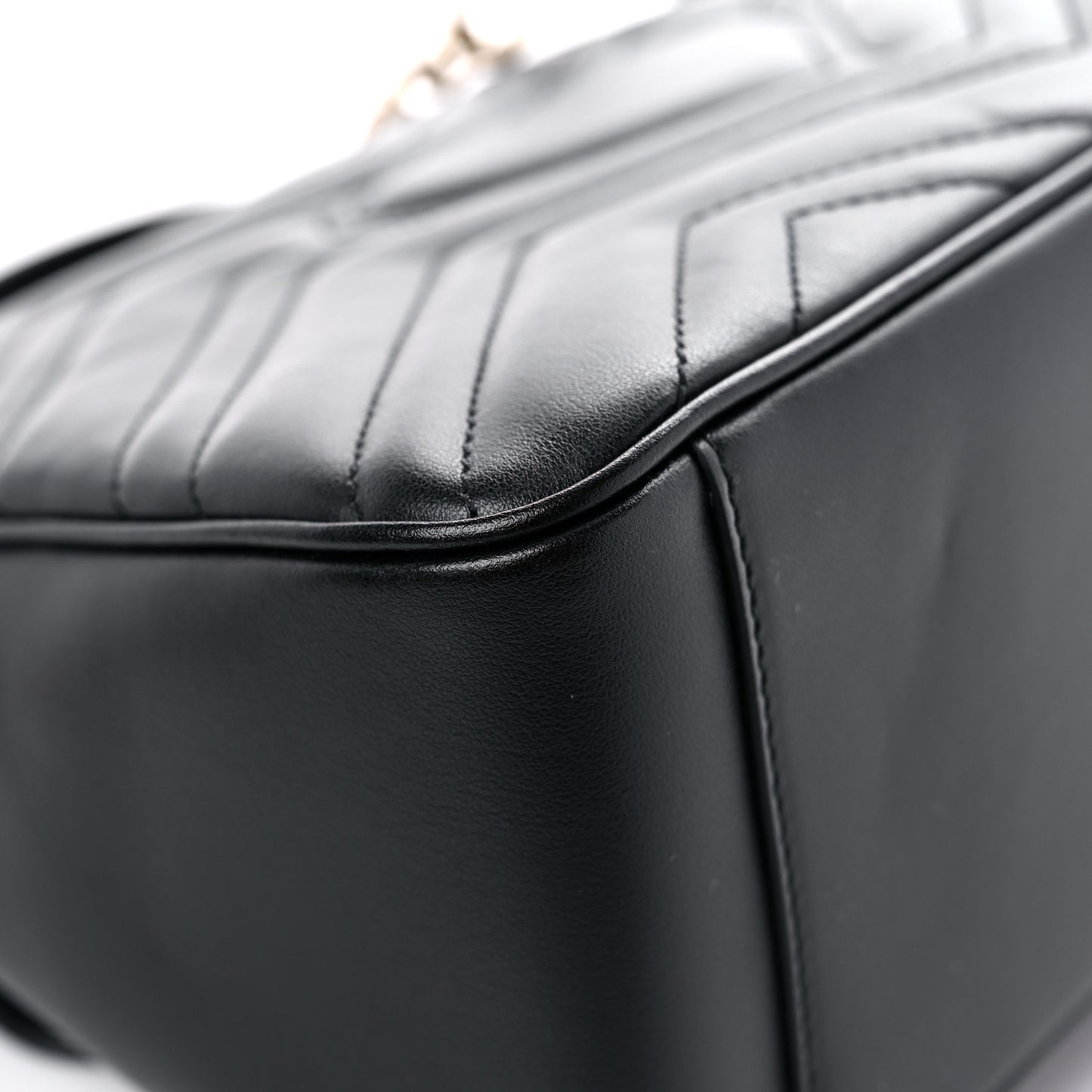 Calfskin Matelasse Small GG Marmont Top Handle Shoulder Bag Black
