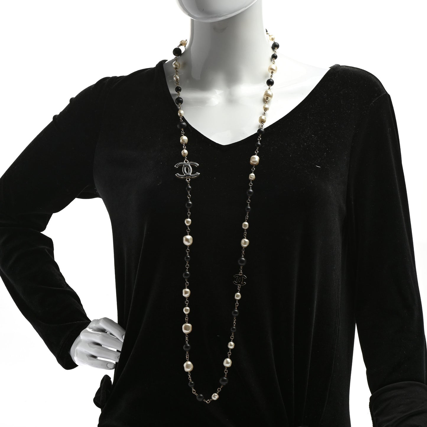 Pearl Bead CC Long Necklace Black