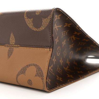 Louis Vuitton Reverse Monogram Giant Onthego MM 9 of 11