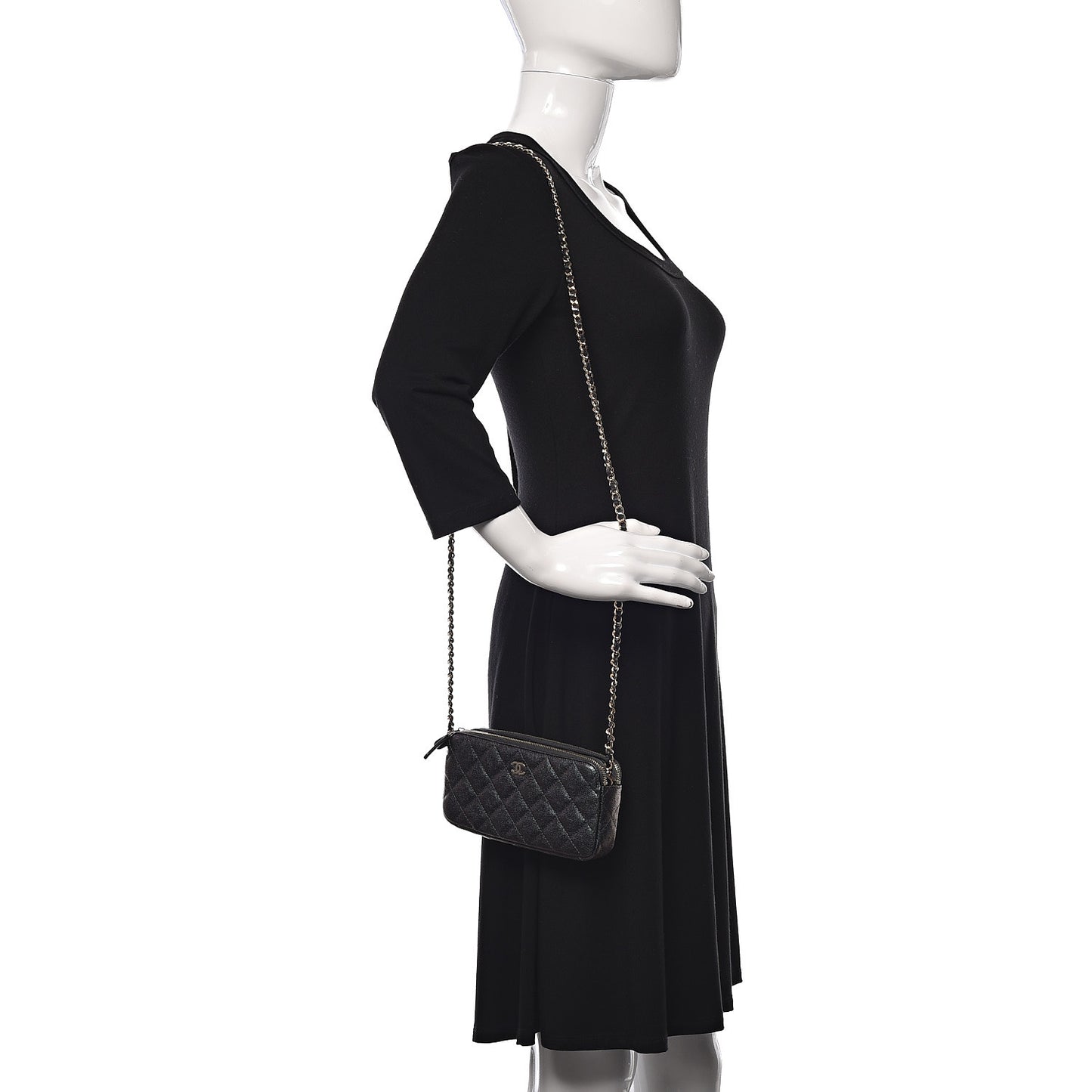 Iridescent Caviar Quilted Clutch With Chain Black