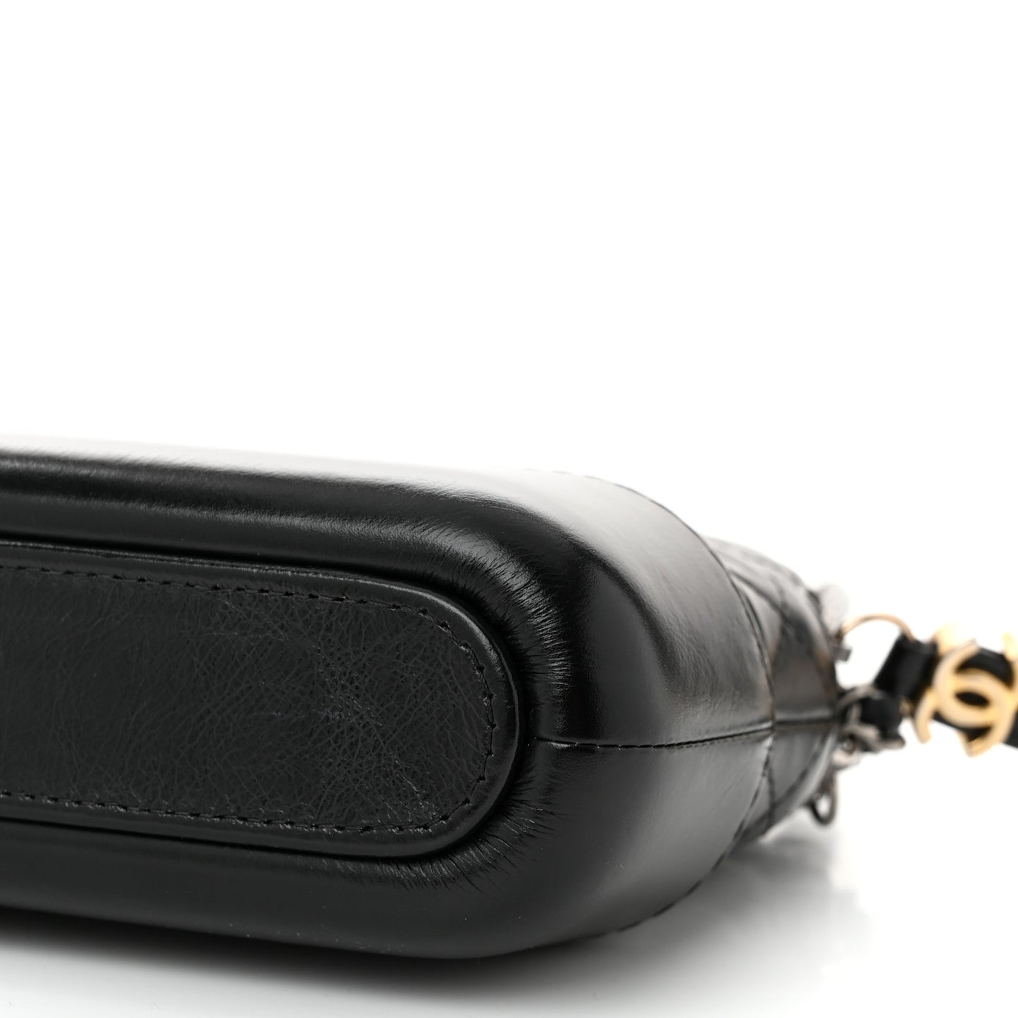 Aged Calfskin Quilted Small Gabrielle Clutch With Chain Black