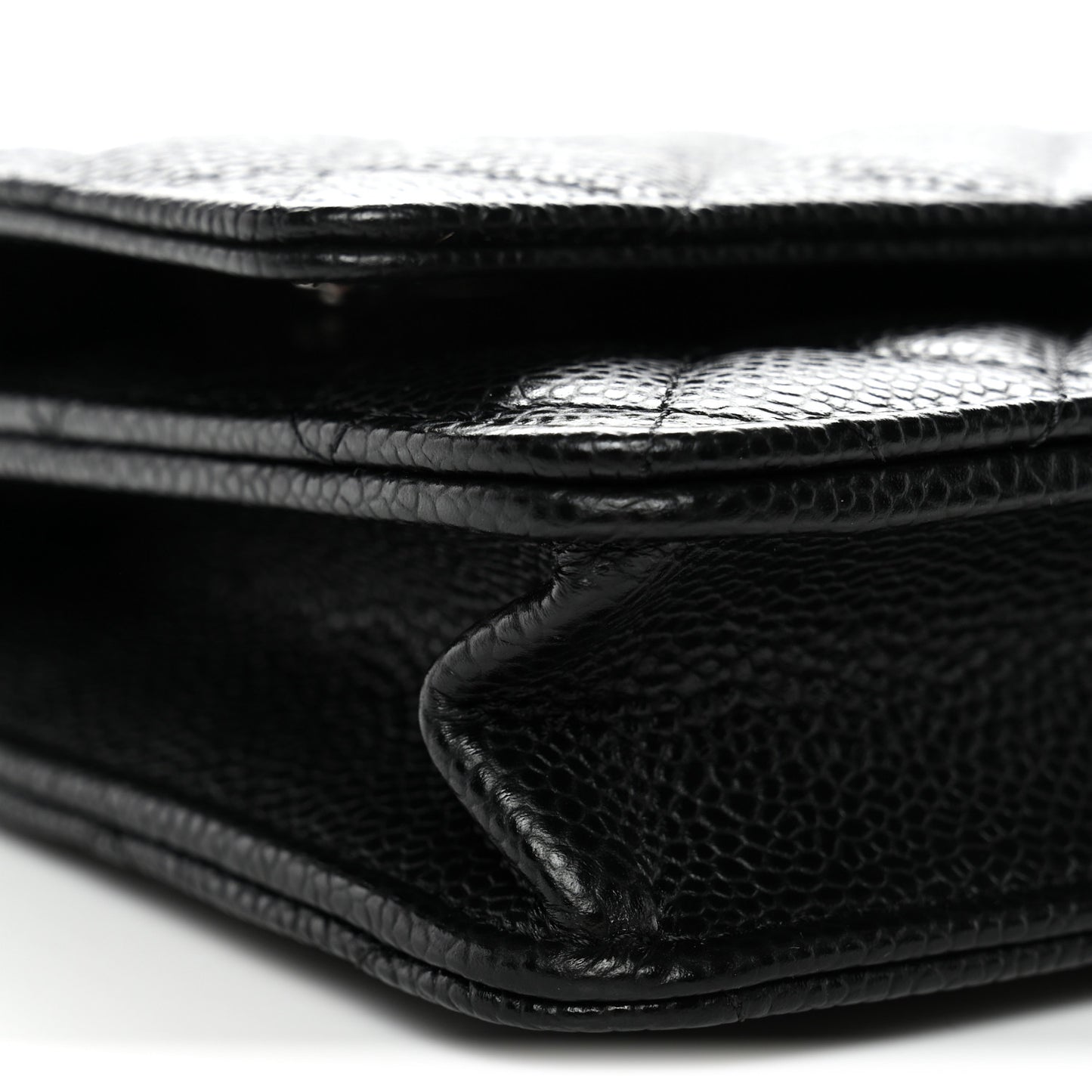 Caviar Quilted Wallet on Chain WOC Black