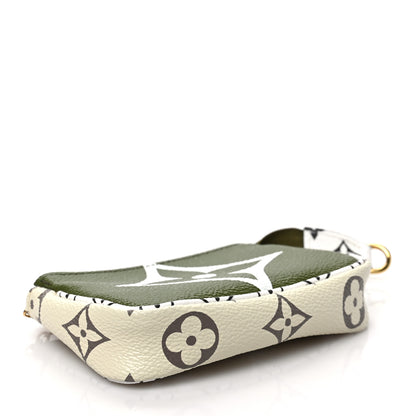 Louis Vuitton Monogram Giant Micro Pochette Accessories Kaki White 6 of 6