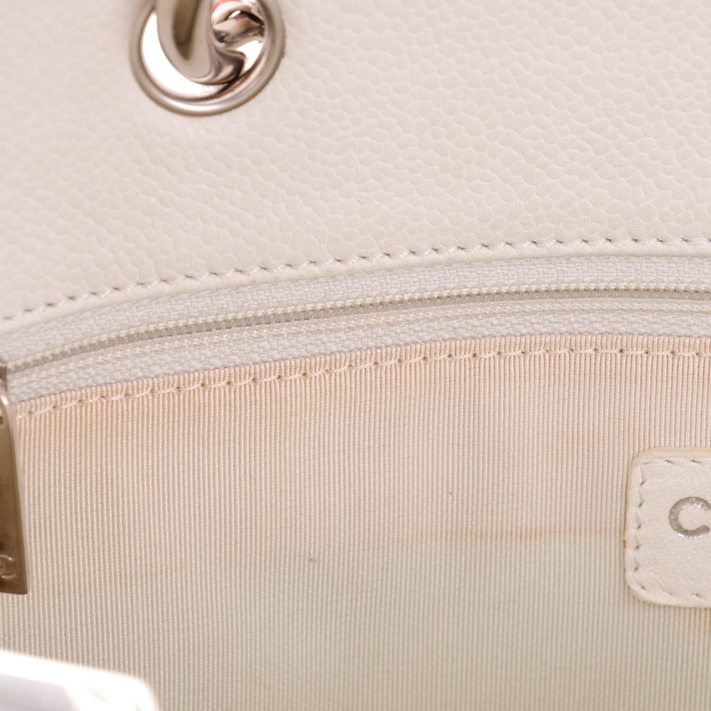 Caviar Quilted Grand Shopping Tote GST White