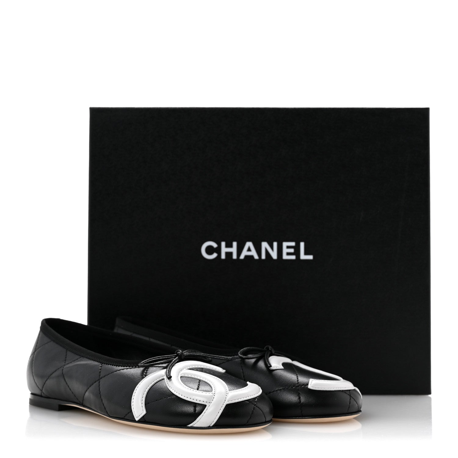 Chanel Lambskin Quilted CC Cambon Ballet Flats 36 Black White 10 of 10