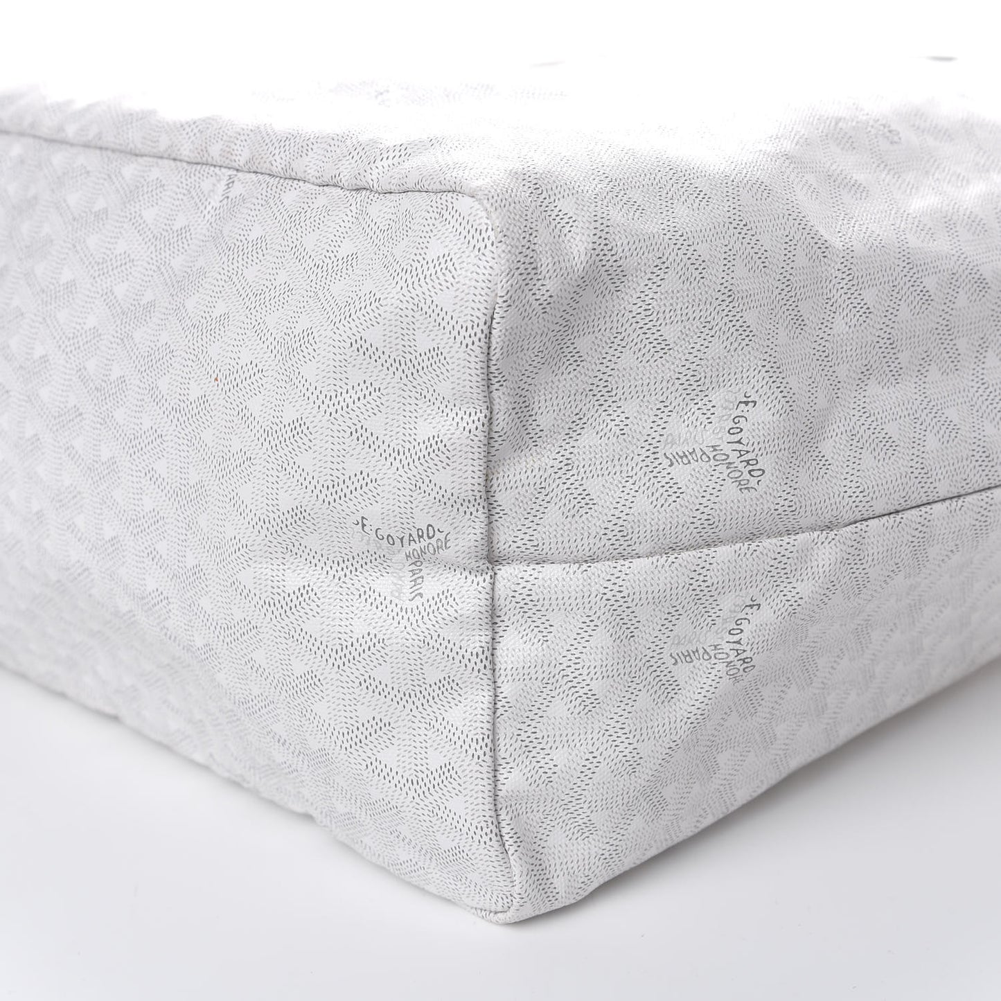 Goyardine Saint Louis GM White