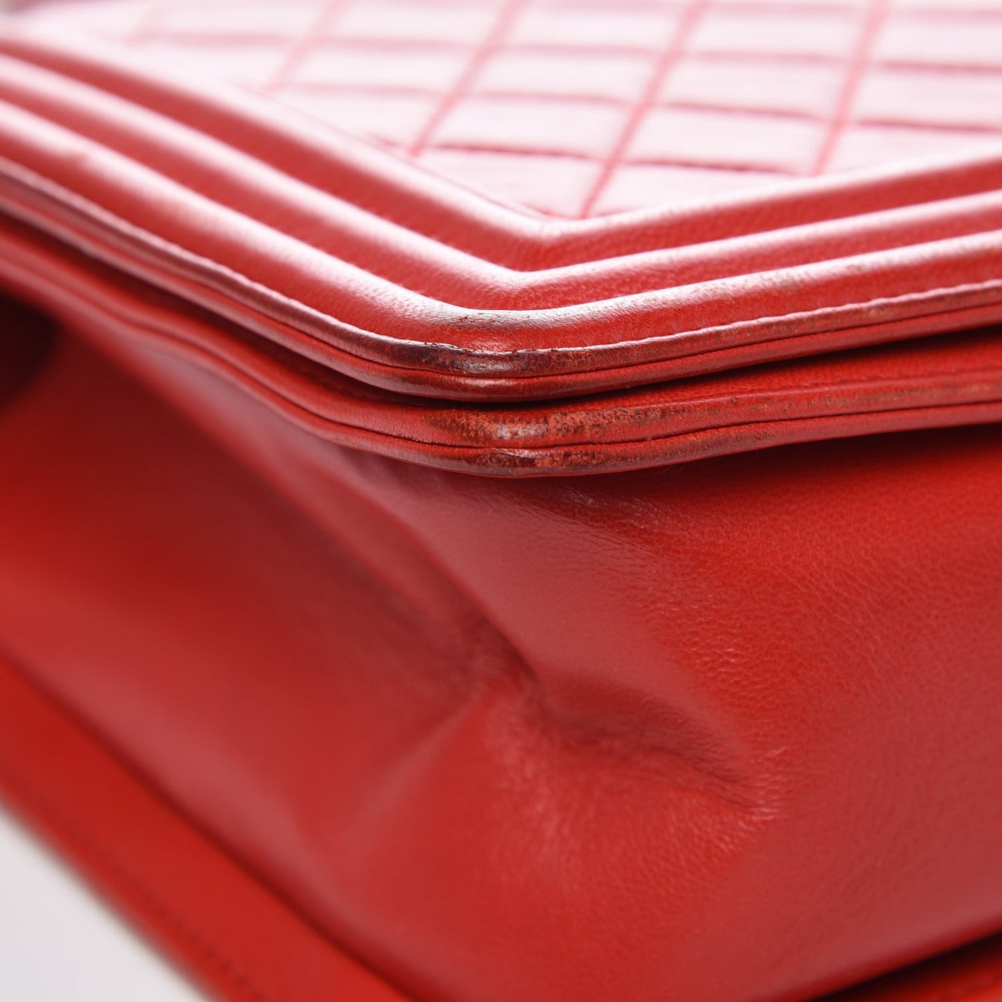 Lambskin Quilted New Medium Boy Flap Red