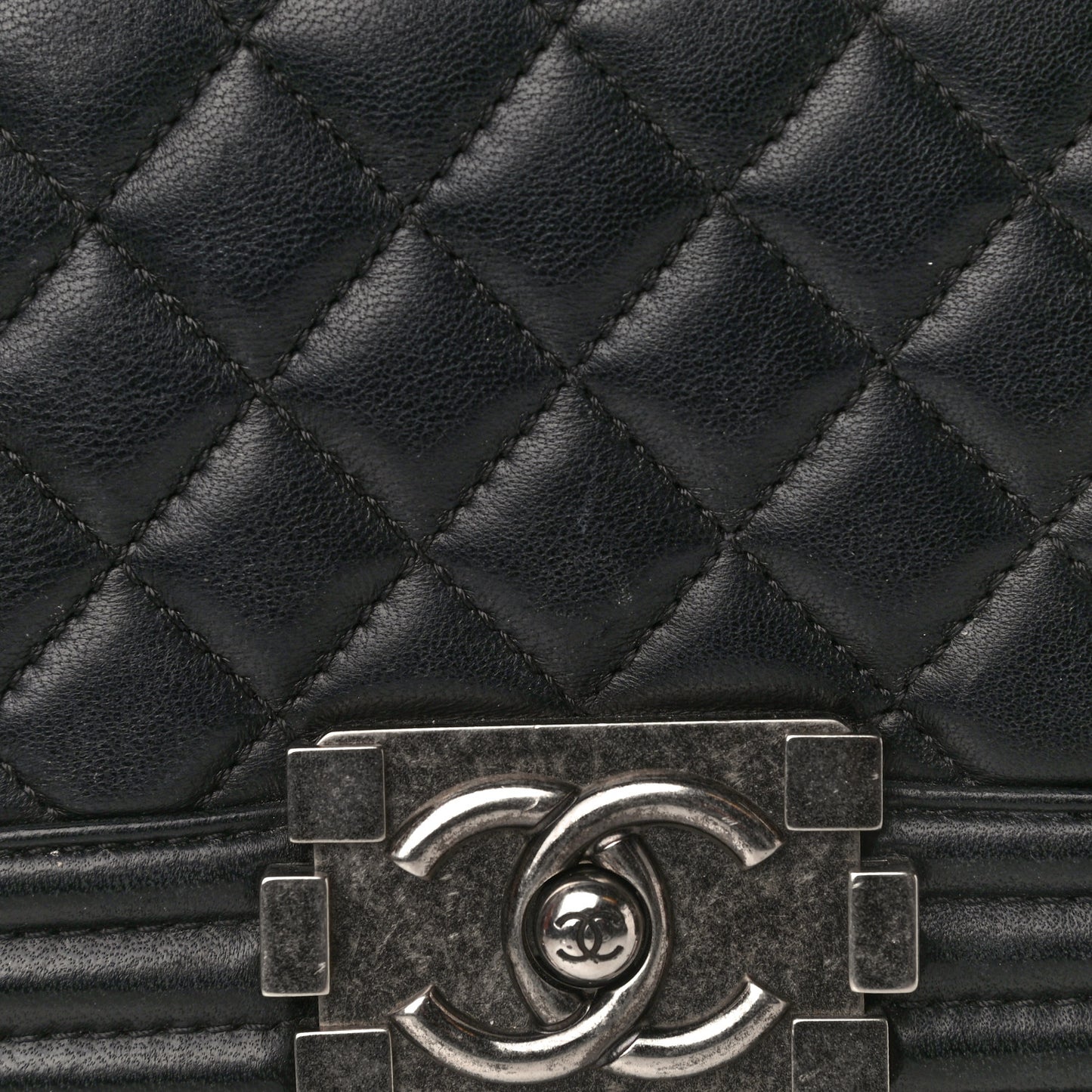 Lambskin Quilted Small Boy Flap Black