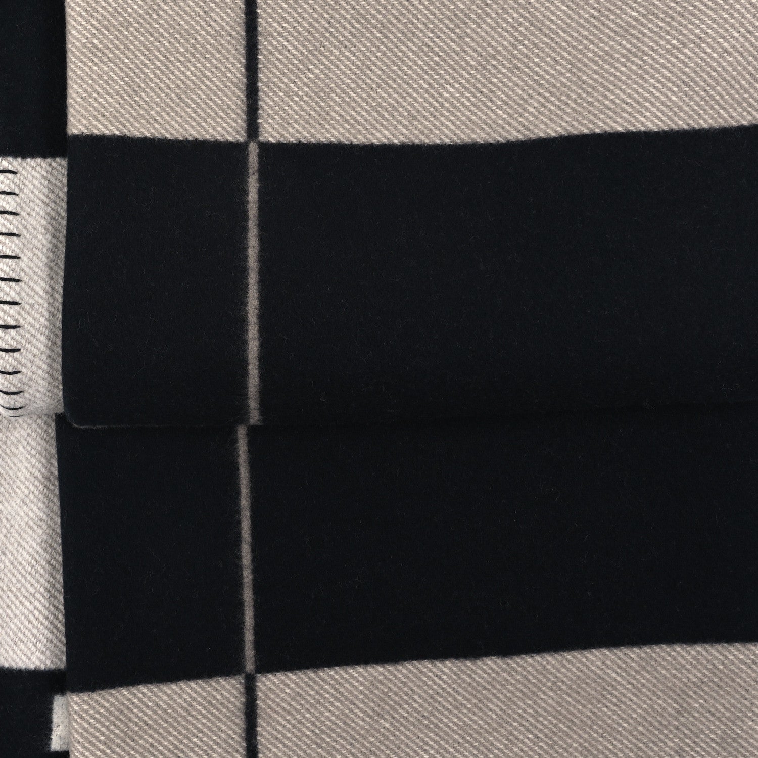 Hermes Wool Cashmere Avalon III Blanket Ecru Black 3 of 3