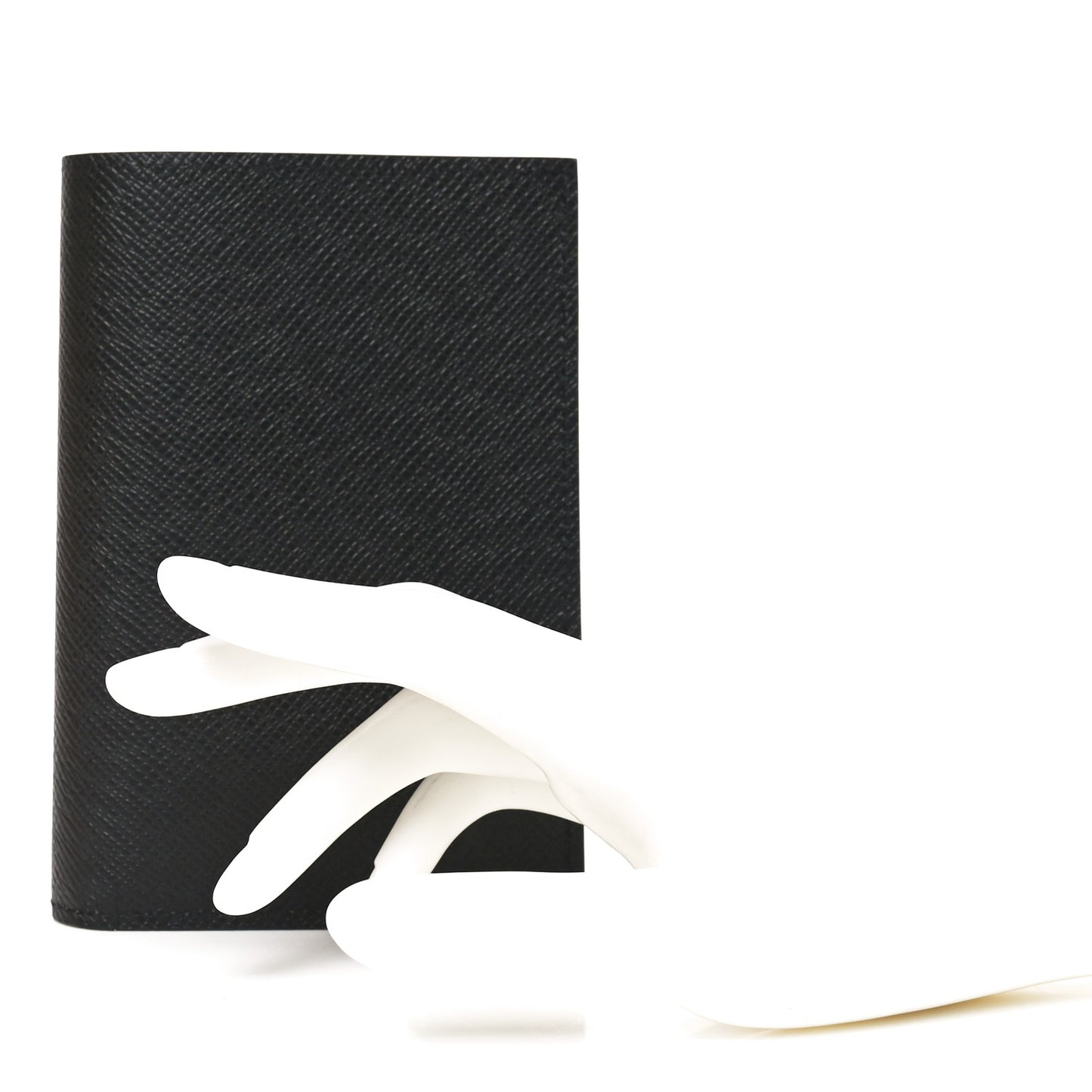 Taiga Passport Cover Black