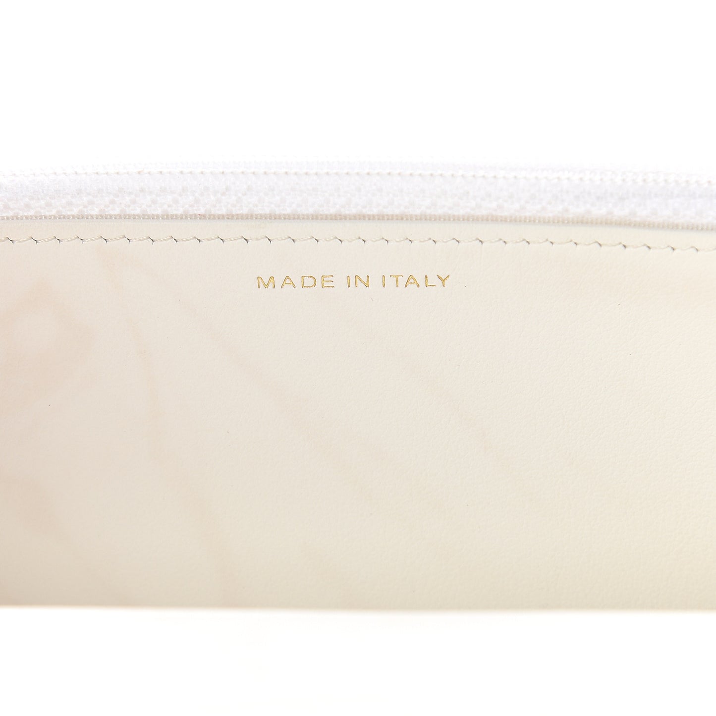 Caviar Quilted Boy Wallet On Chain WOC White