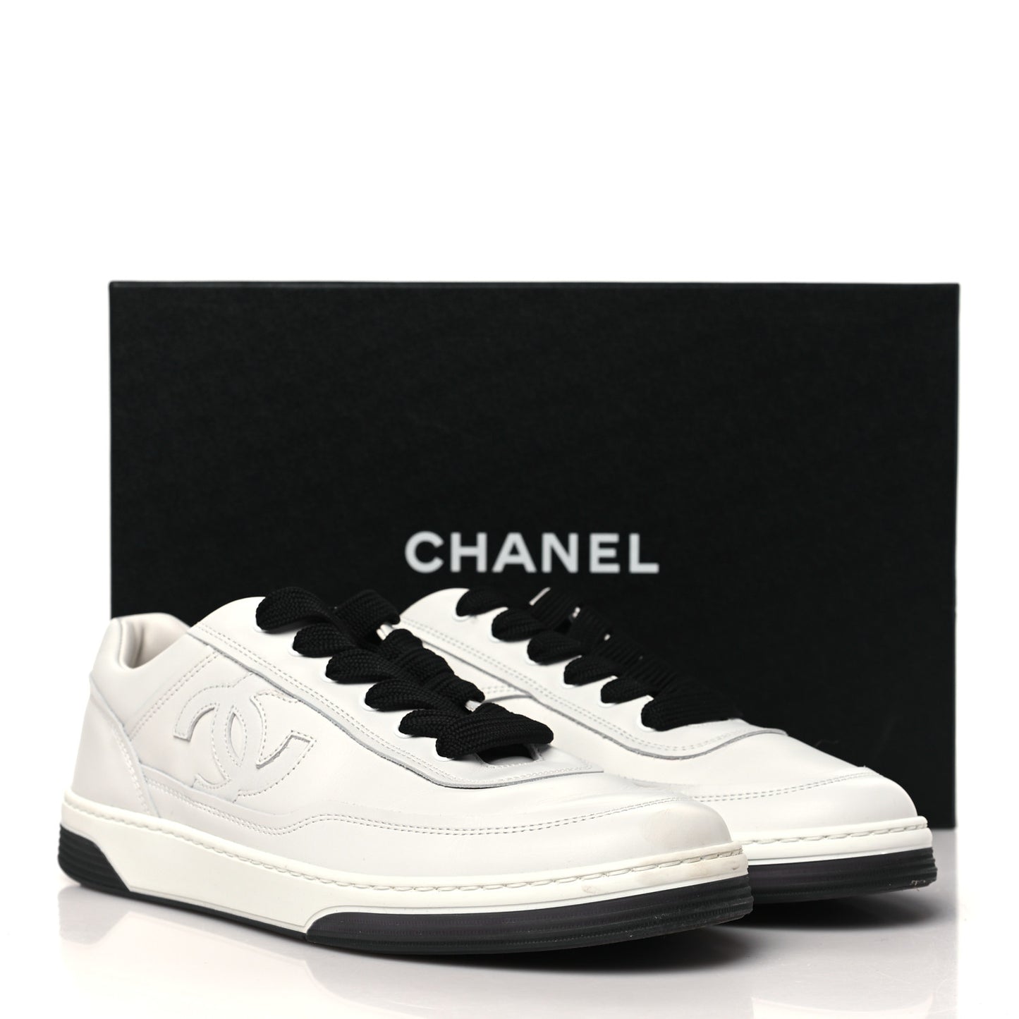 Calfskin CC Womens Sneakers 40 White Black