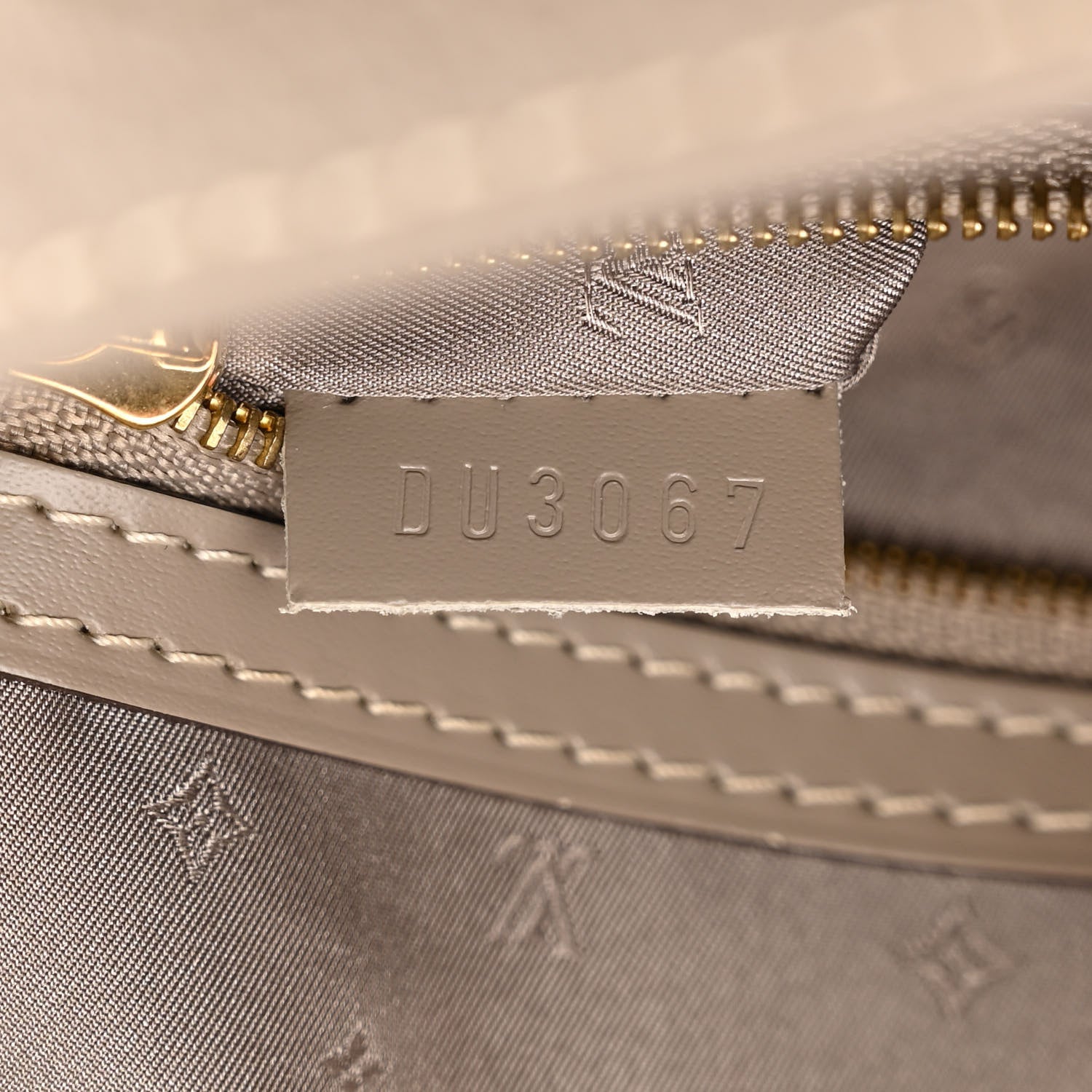 Louis Vuitton Suhali Le Confident Verone 7 of 11