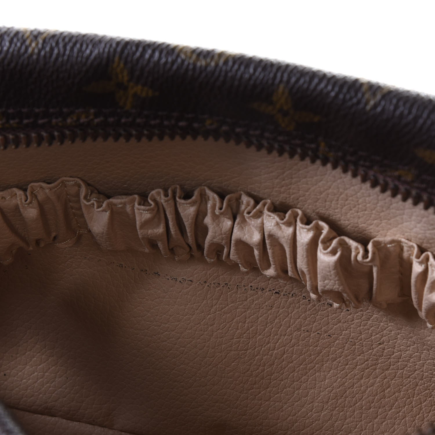 Louis Vuitton Monogram Trousse Toilette 28 7 of 8