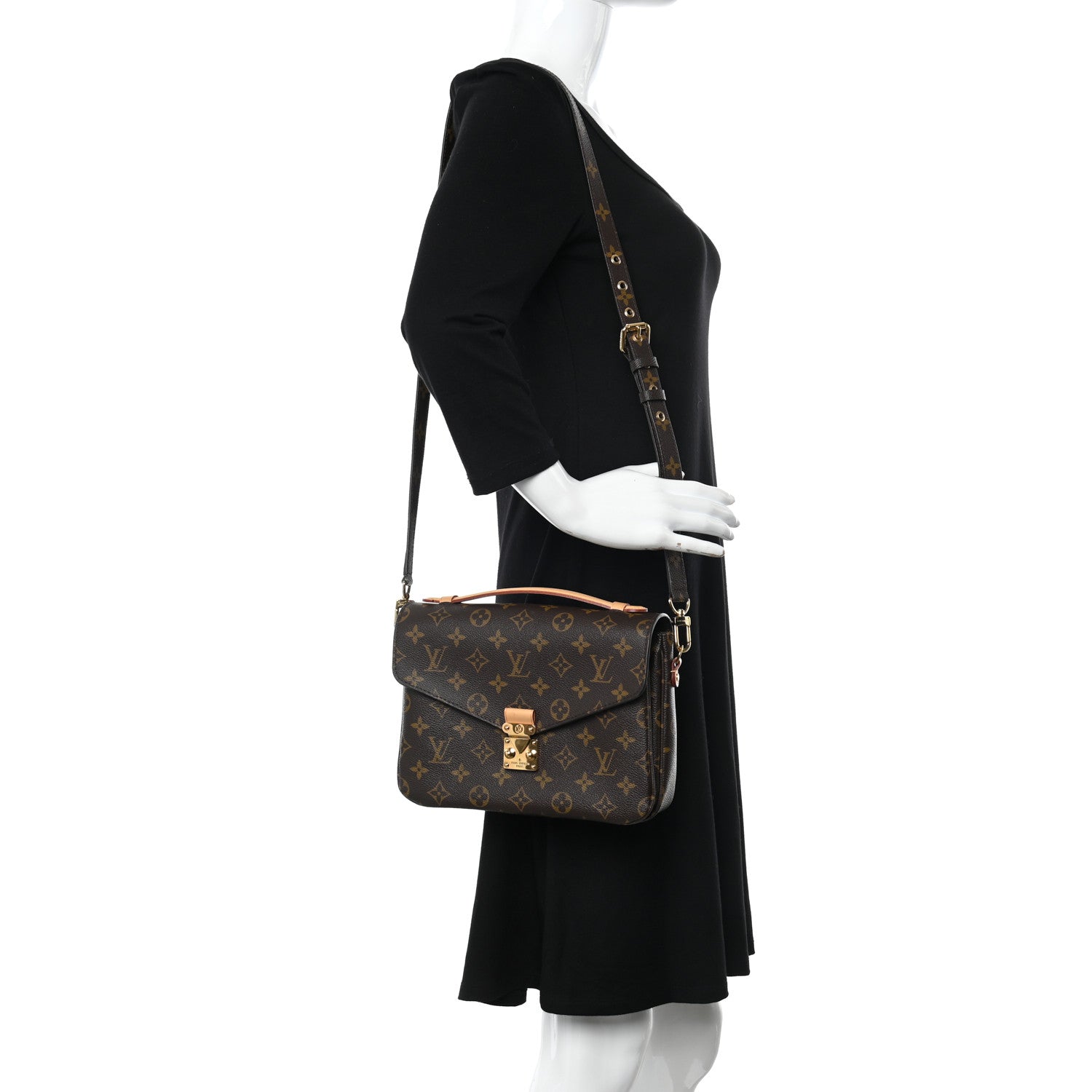 Louis Vuitton Monogram Pochette Metis 2 of 18