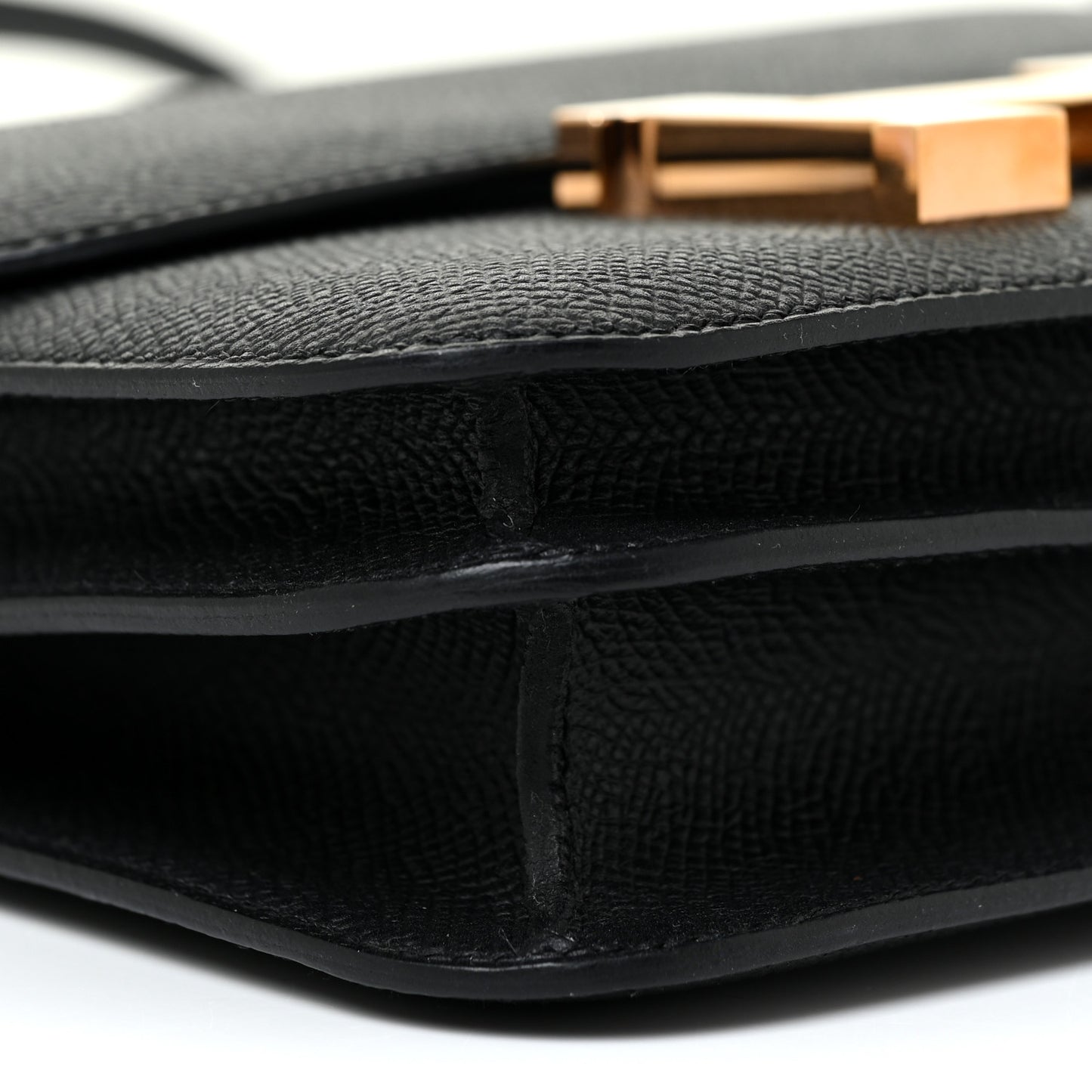 Epsom Constance 18 Black