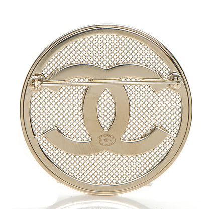 Chanel Mesh Circle CC Brooch Gold 3 of 4