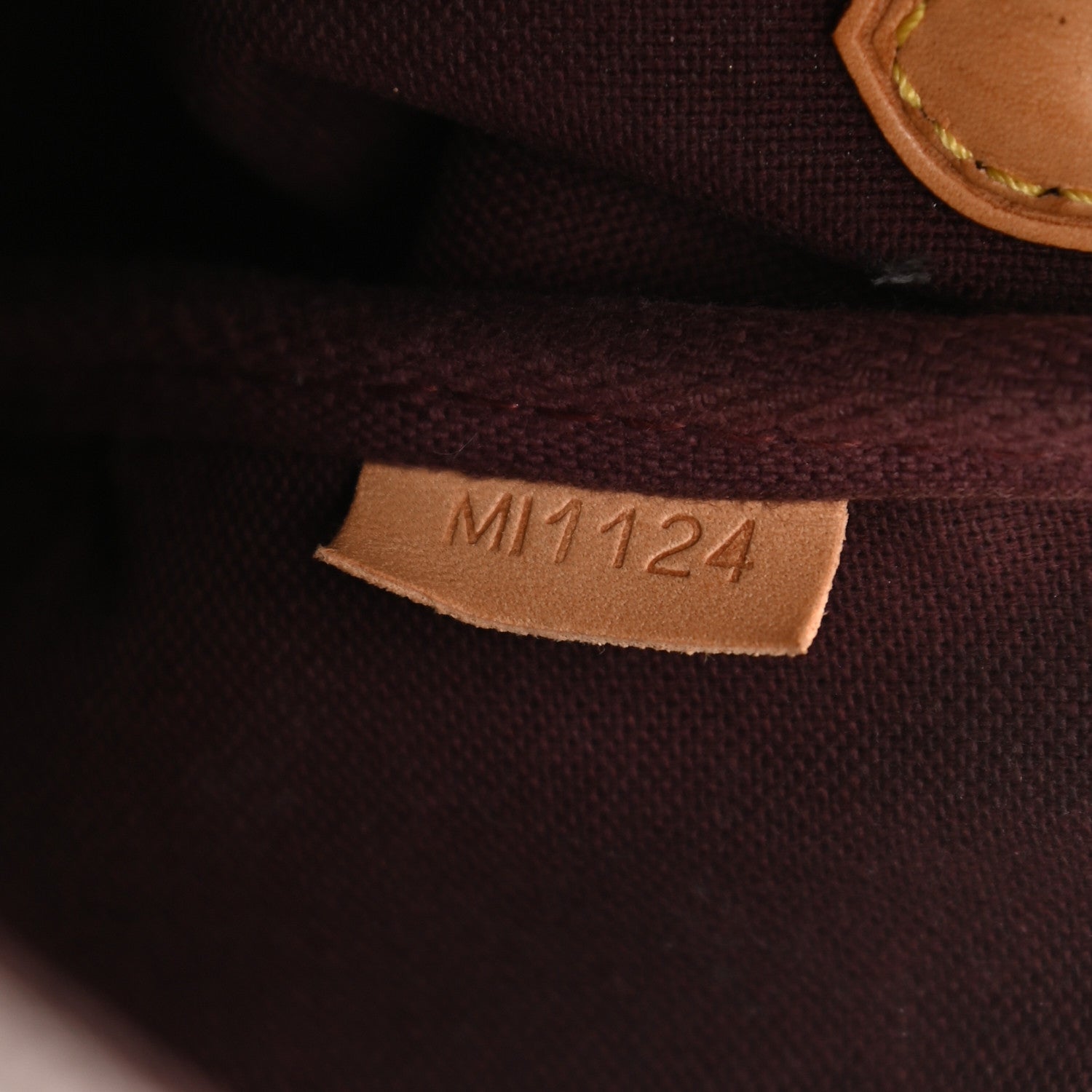 Louis Vuitton Monogram Favorite PM 7 of 11