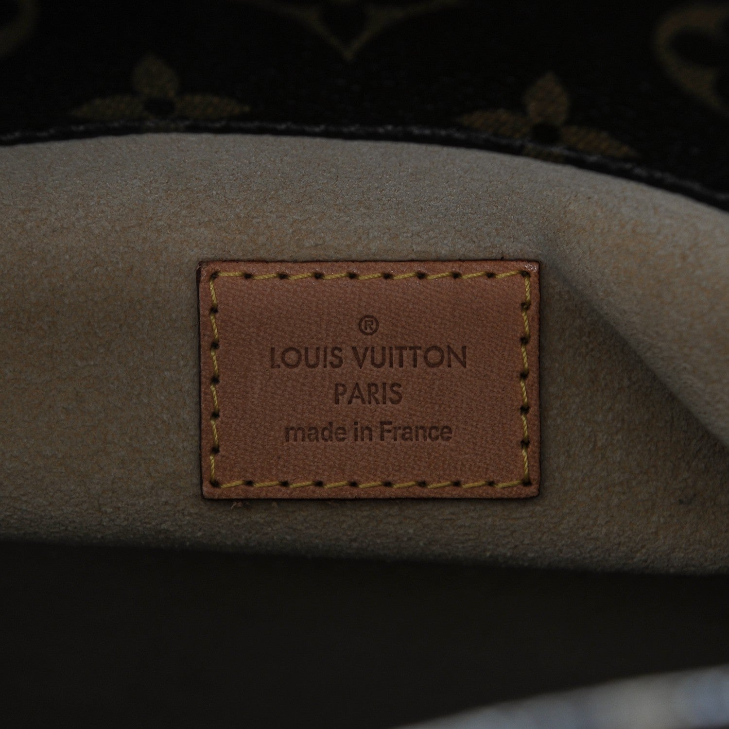 Louis Vuitton Monogram Artsy MM 6 of 6