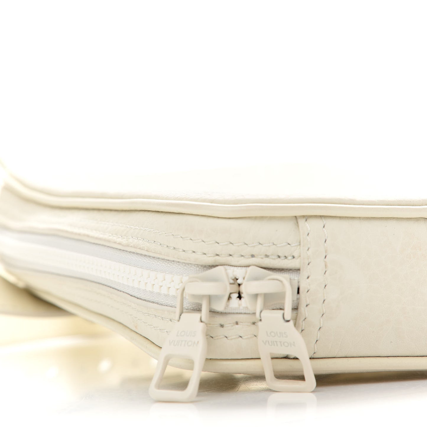 Taurillon Monogram Utility Side Bag Powder White