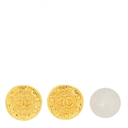 Chanel Round CC Clip On Earrings Gold 2 of 4