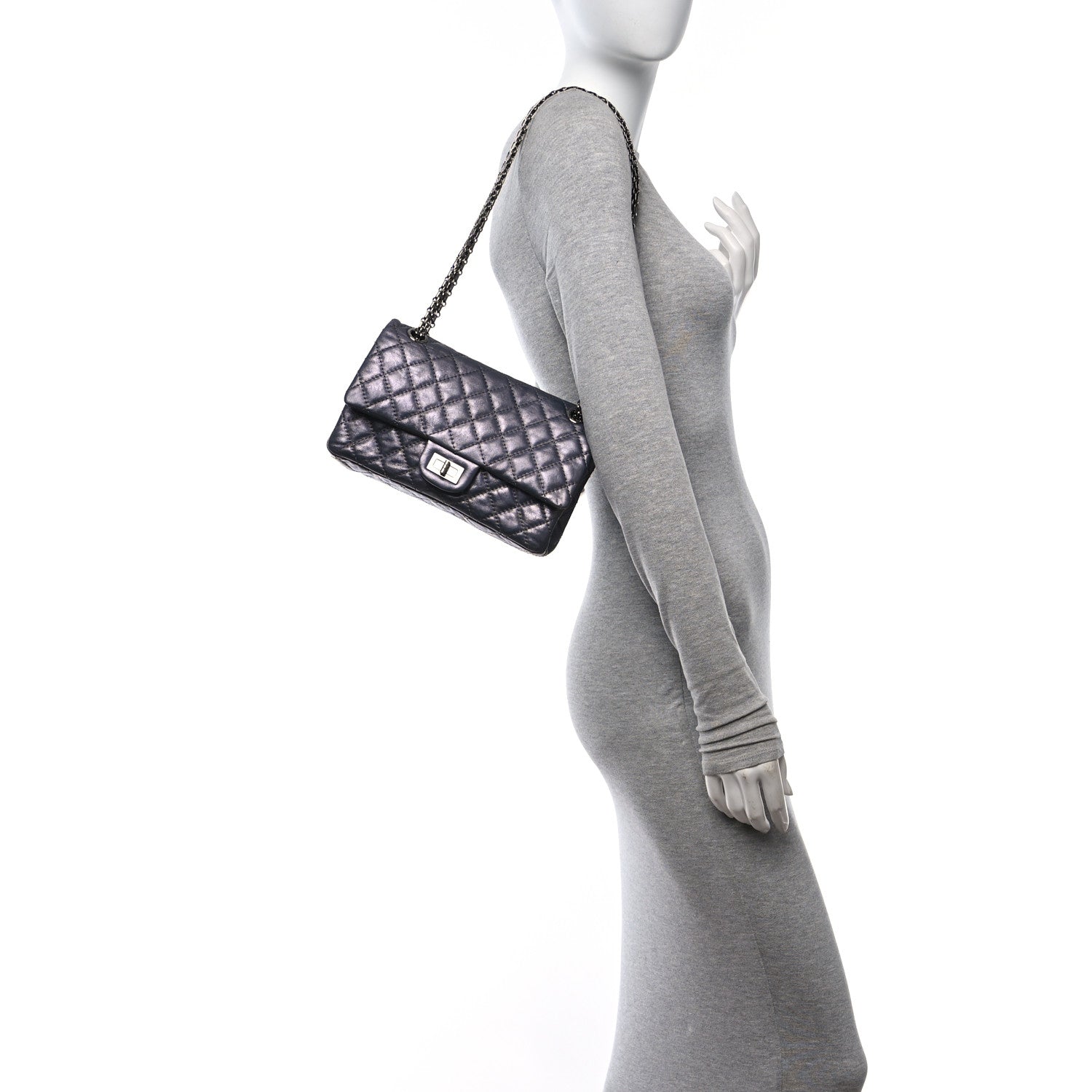 Chanel Metallic Aged Calfskin 2.55 Reissue 225 Flap Dark Silver 2 of 11