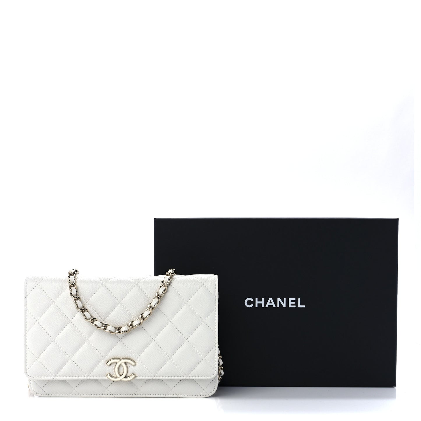 Caviar Quilted Enamel Wallet On Chain WOC White