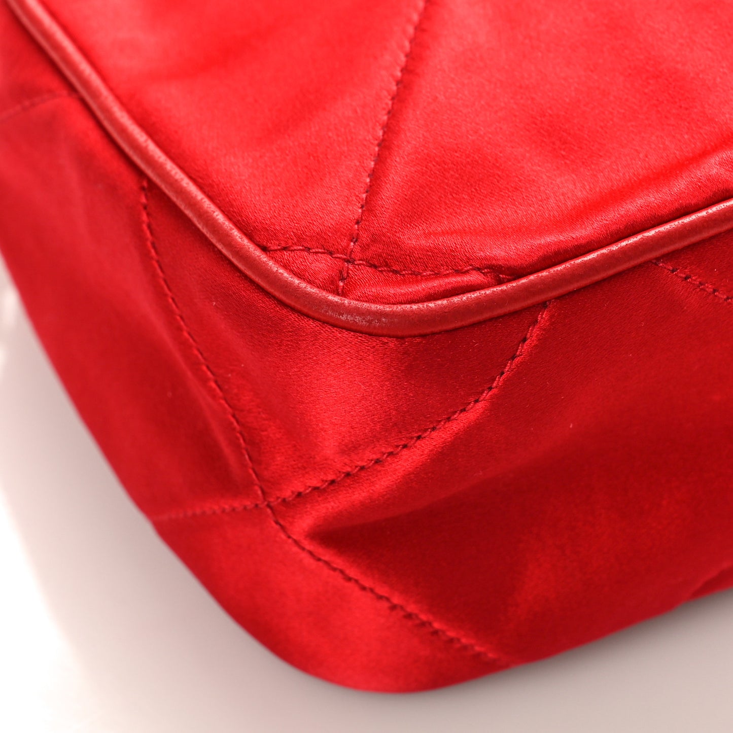 Satin Quilted CC Tassel Camera Case Red