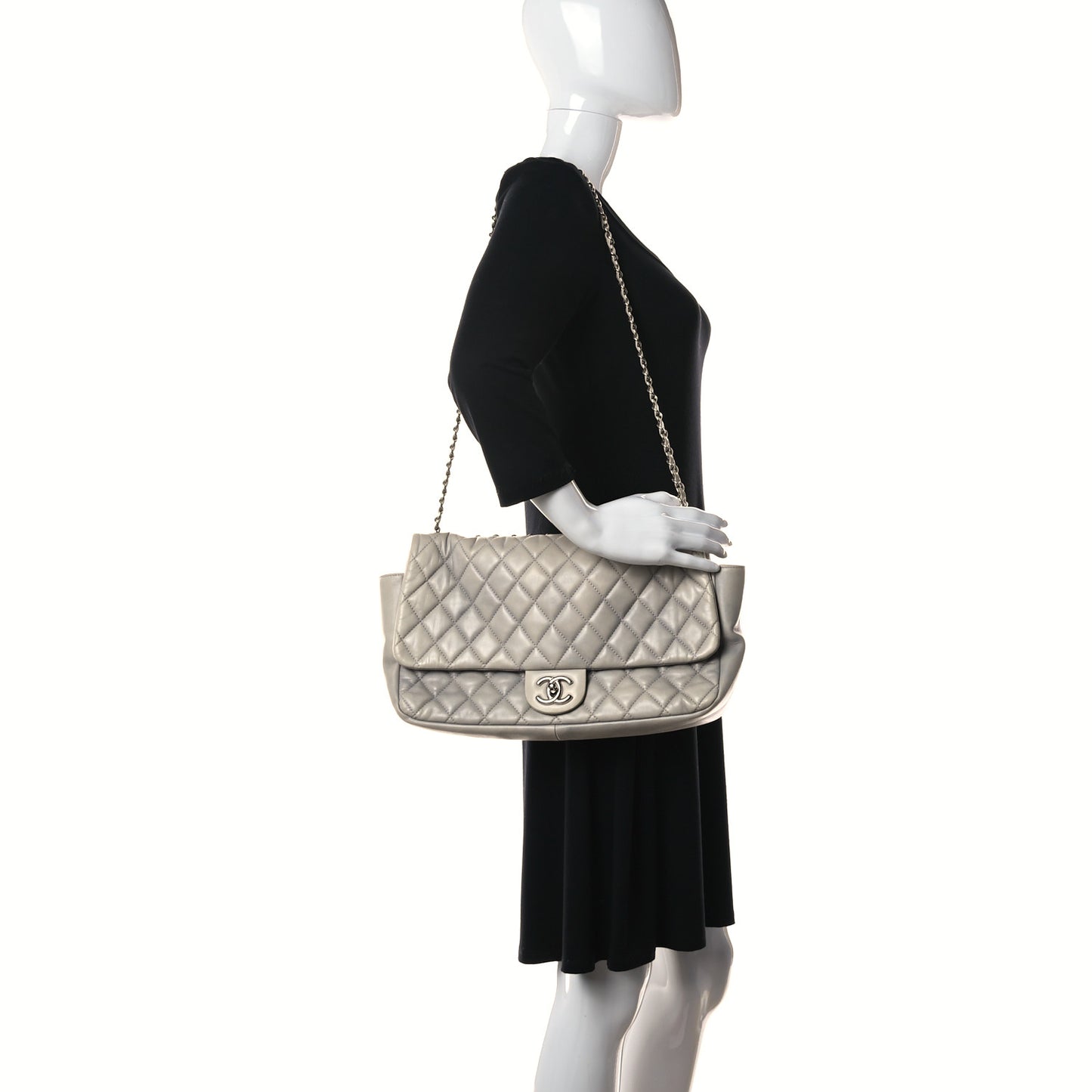 Lambskin Quilted Jumbo Coco Rain Flap Grey