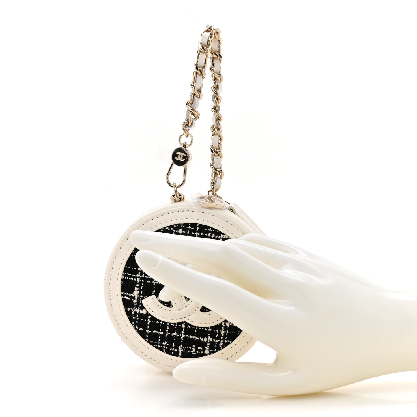 Tweed Quilted Round Filigree Pouch With Chain White Black